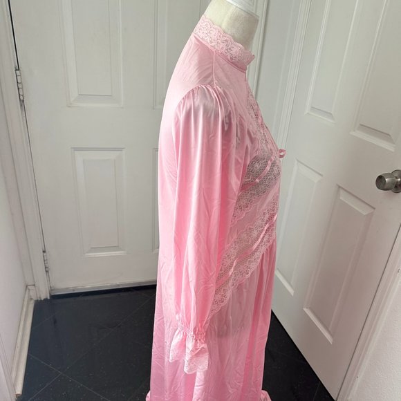 Vintage 60s Gilead Romantic Pink Lace Robe / Negligee Size S - Picture 10 of 12
